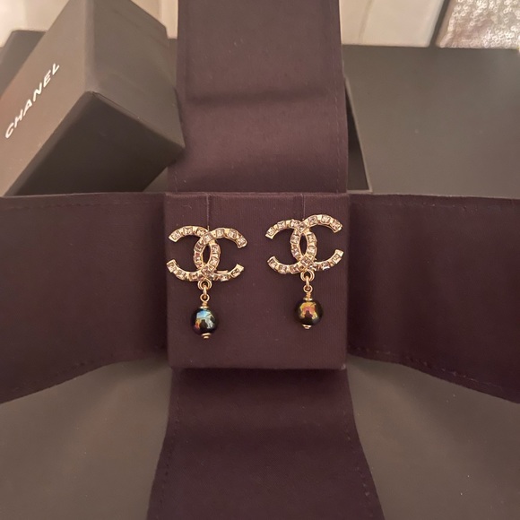 ❌SOLD ❌CHANEL earrings - Picture 4 of 7